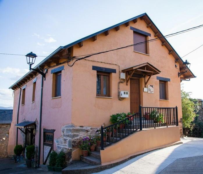 Вилла El Mirador Del Bierzo Техедо Экстерьер фото